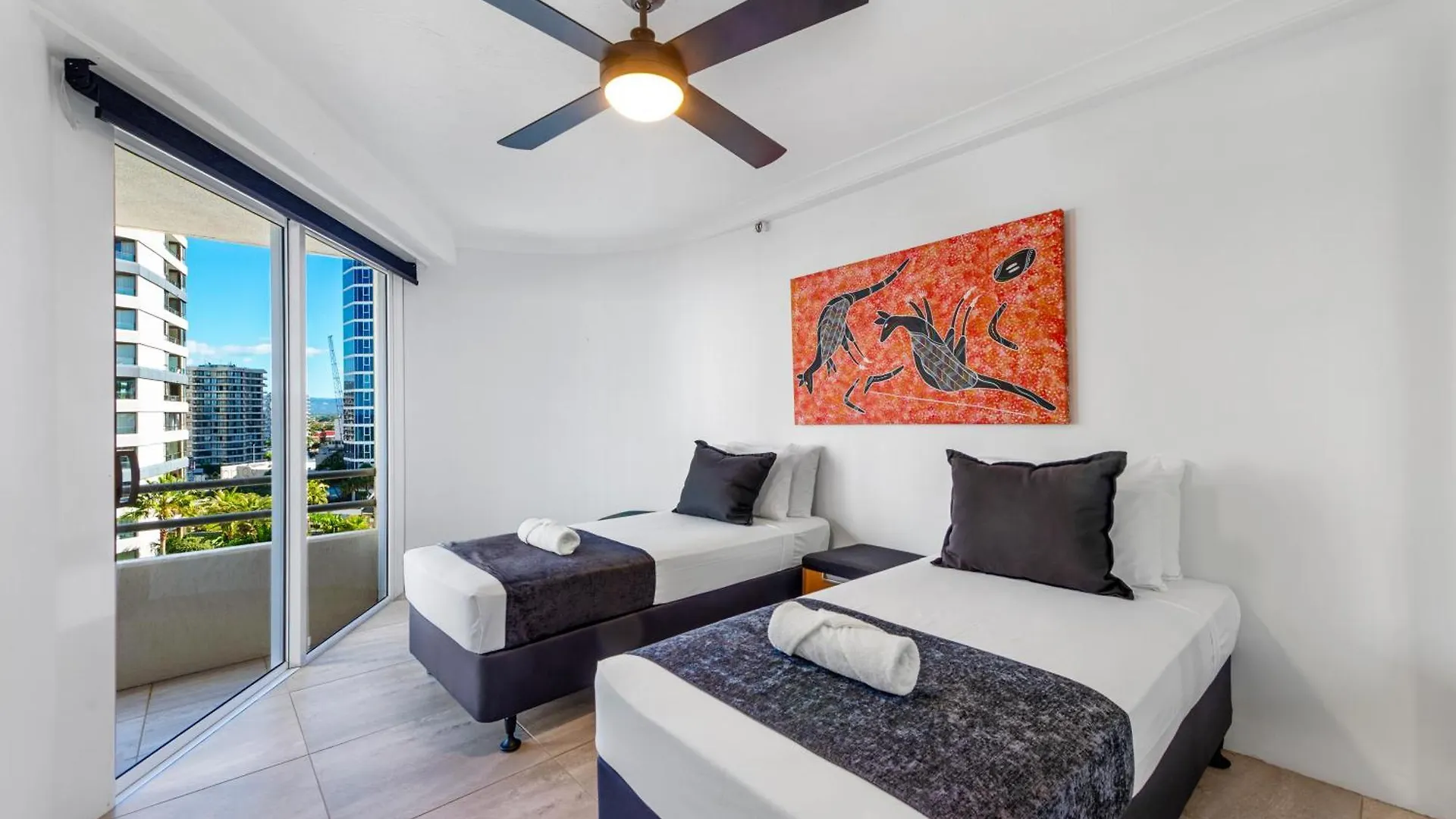 Zenith Ocean Front Apartments Gold Coast - Official Listing