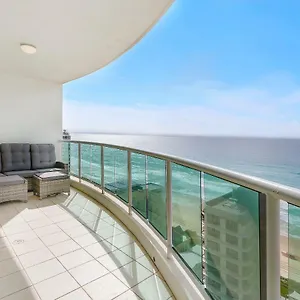 Pacific Views Aparthotel